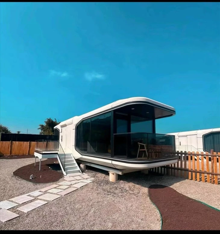 Space Capsule Homestay
