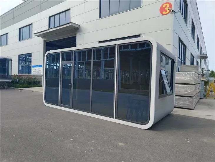 Movable Apple House Movable Apple House